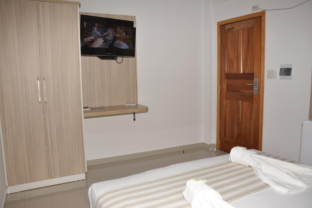 Hotel Salzburgo Сиудад дел Есте Екстериор снимка